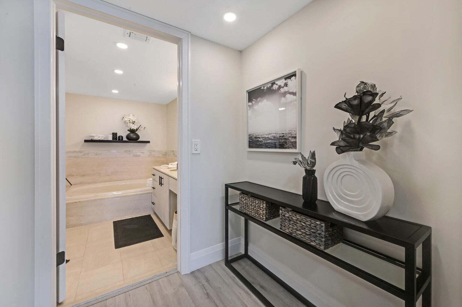 4201 N Ocean Boulevard Unit: 1605