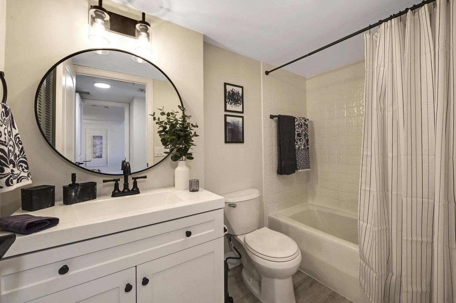 4201 N Ocean Boulevard Unit: 1605