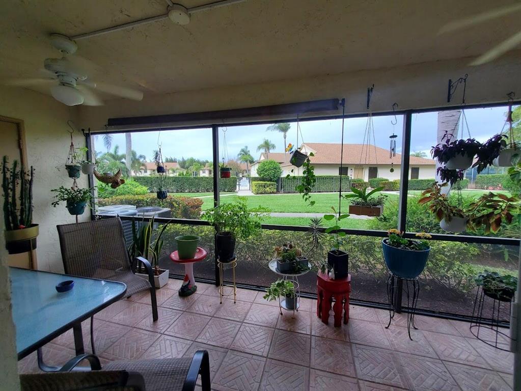 1101 Pinecrest Circle Unit: E