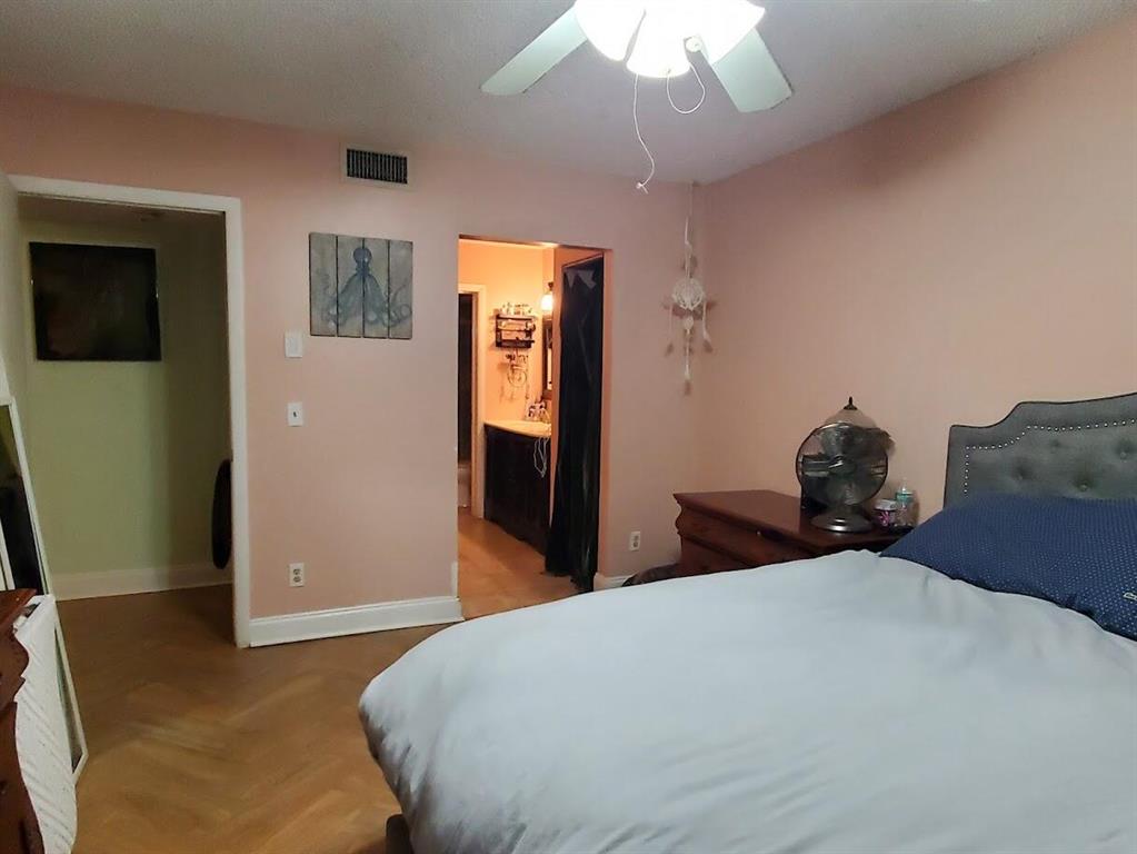 1101 Pinecrest Circle Unit: E
