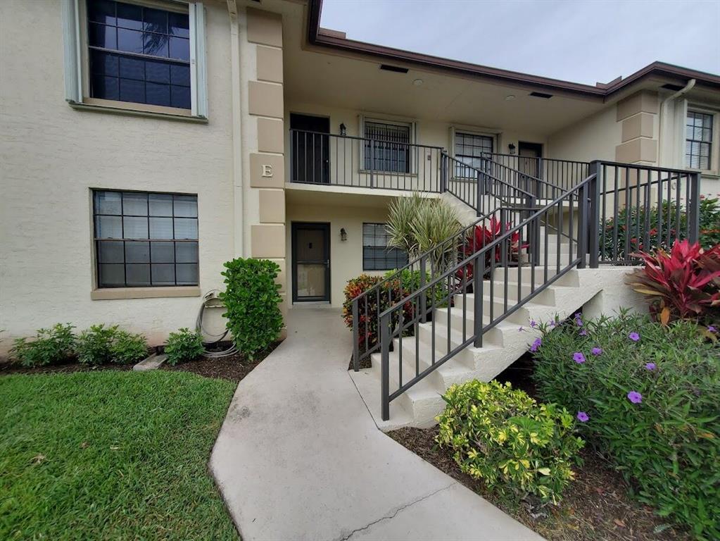 1101 Pinecrest Circle Unit: E