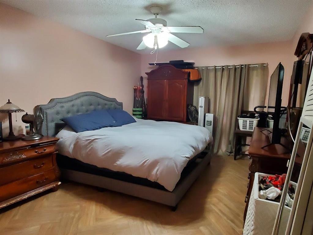 1101 Pinecrest Circle Unit: E