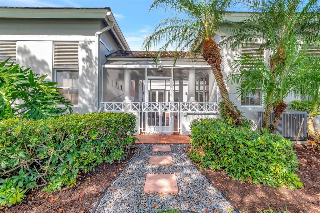 5876 NW 39th Avenue