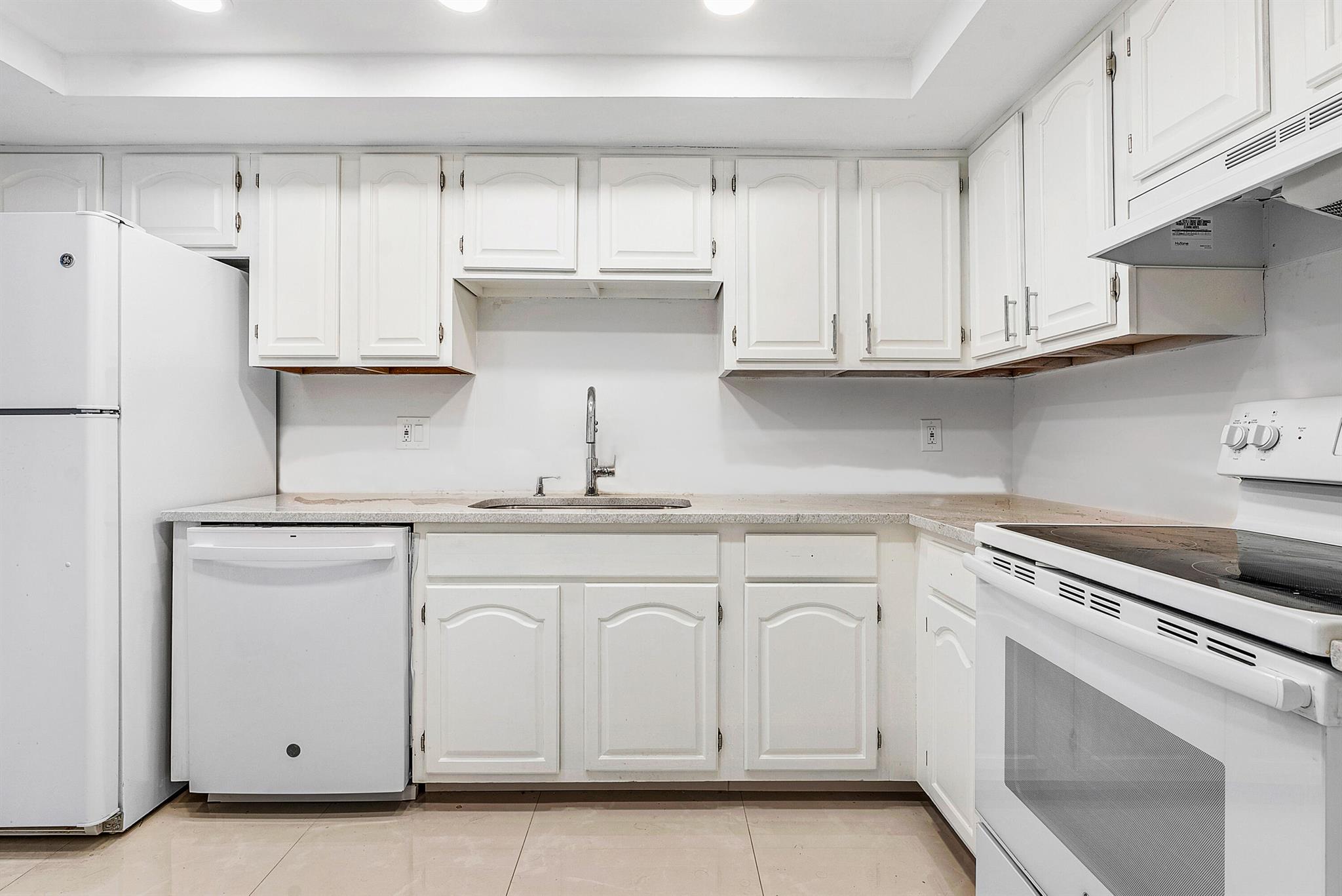 6875 Willow Wood Dr Unit: 2023