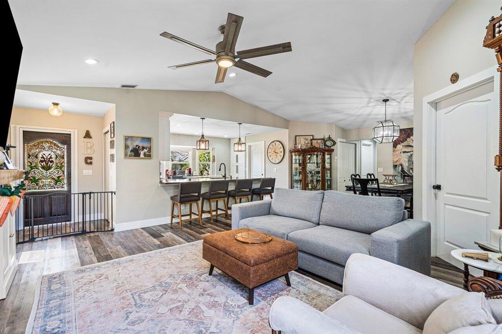 5380 Helene Circle
