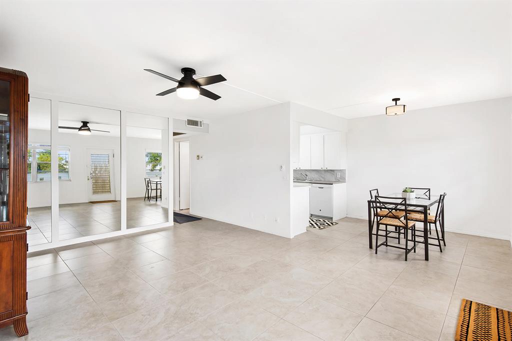 4087 Exeter E Unit: 4087