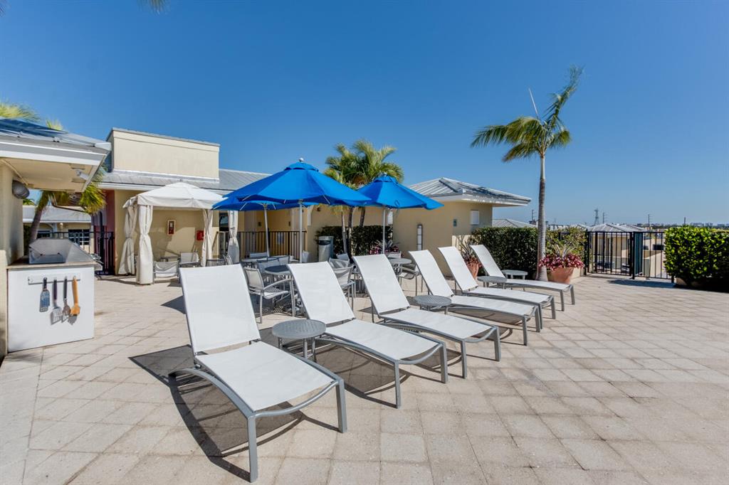 235 NE 1st Street Unit: 408