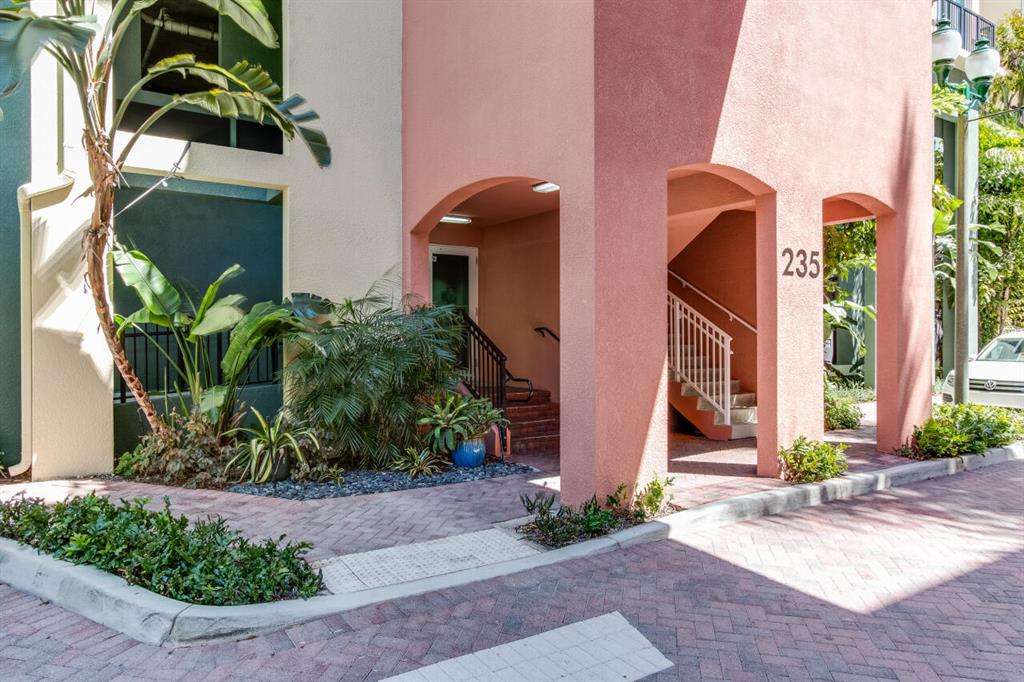235 NE 1st Street Unit: 408