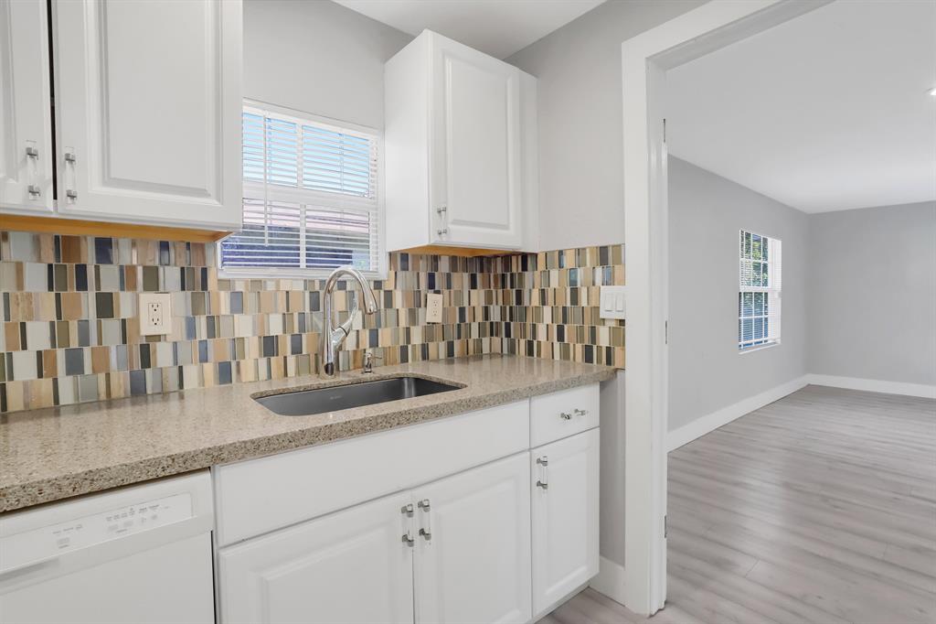 38 SW 8th Avenue