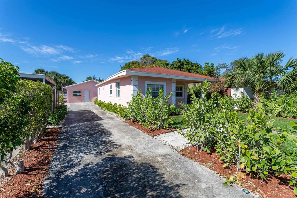 38 SW 8th Avenue