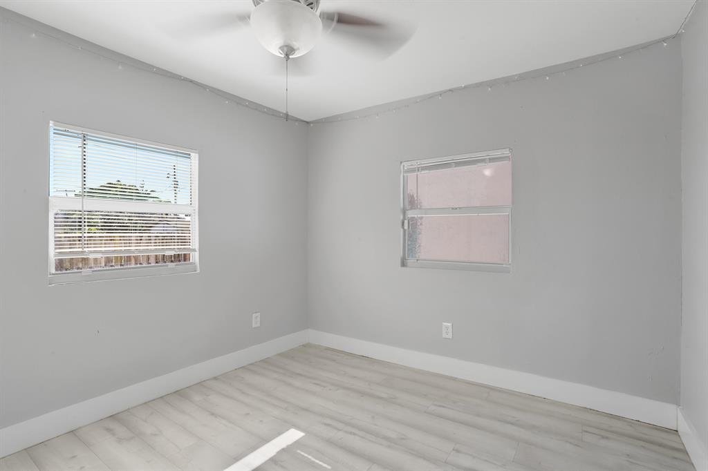 38 SW 8th Avenue