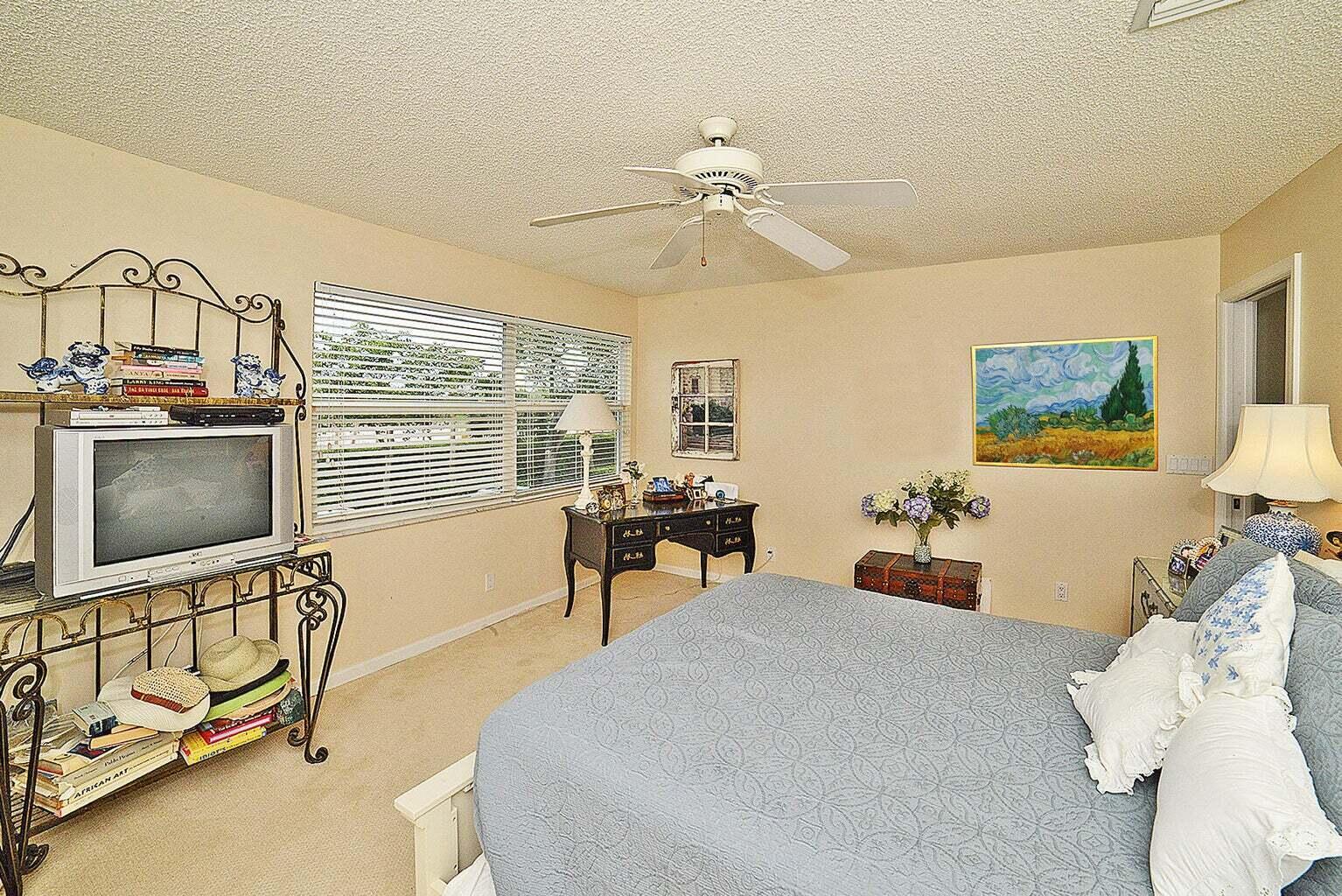 6695 NW 25th Court