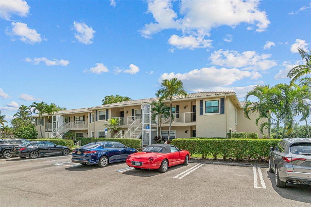 11 Stratford Drive Unit: G