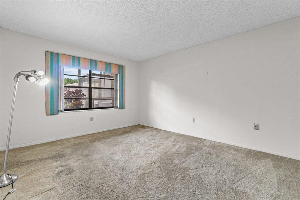 11 Stratford Drive Unit: G