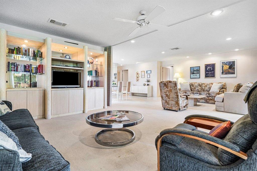 12 Southport Lane Unit: D