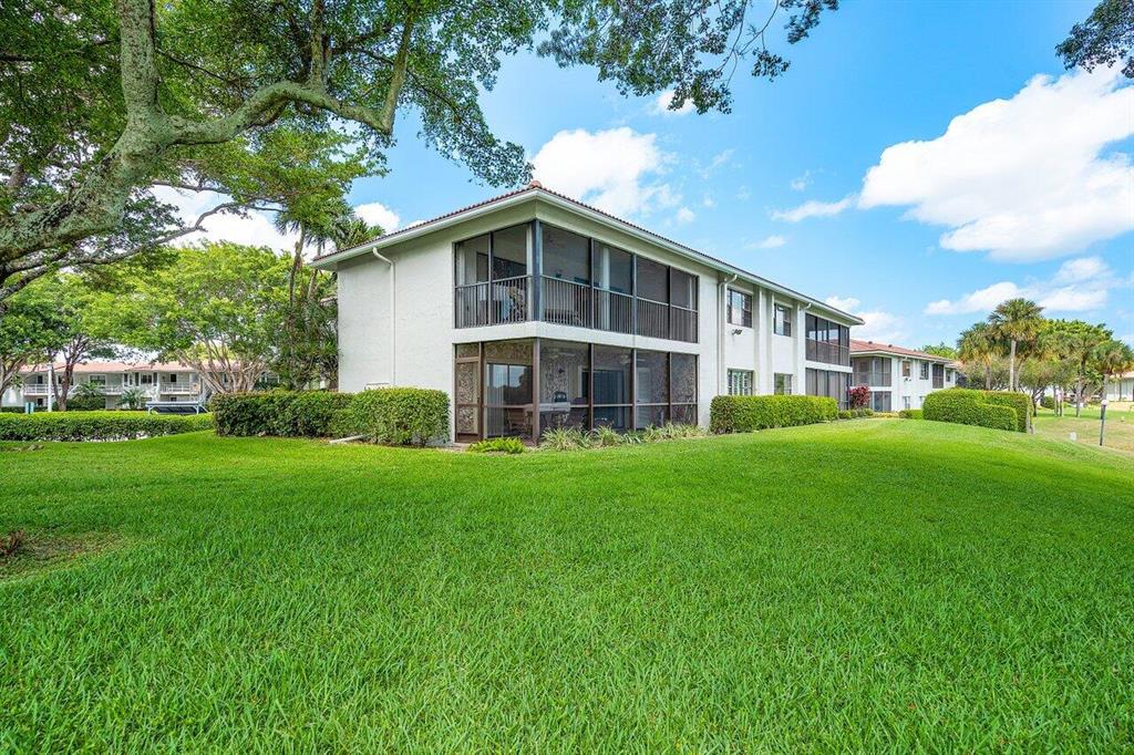 12 Southport Lane Unit: D