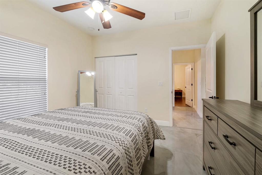 15089 Tangerine Boulevard