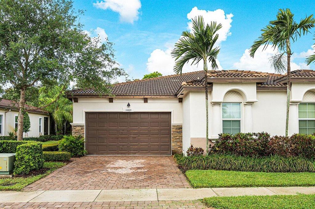 14829 Amerina Way