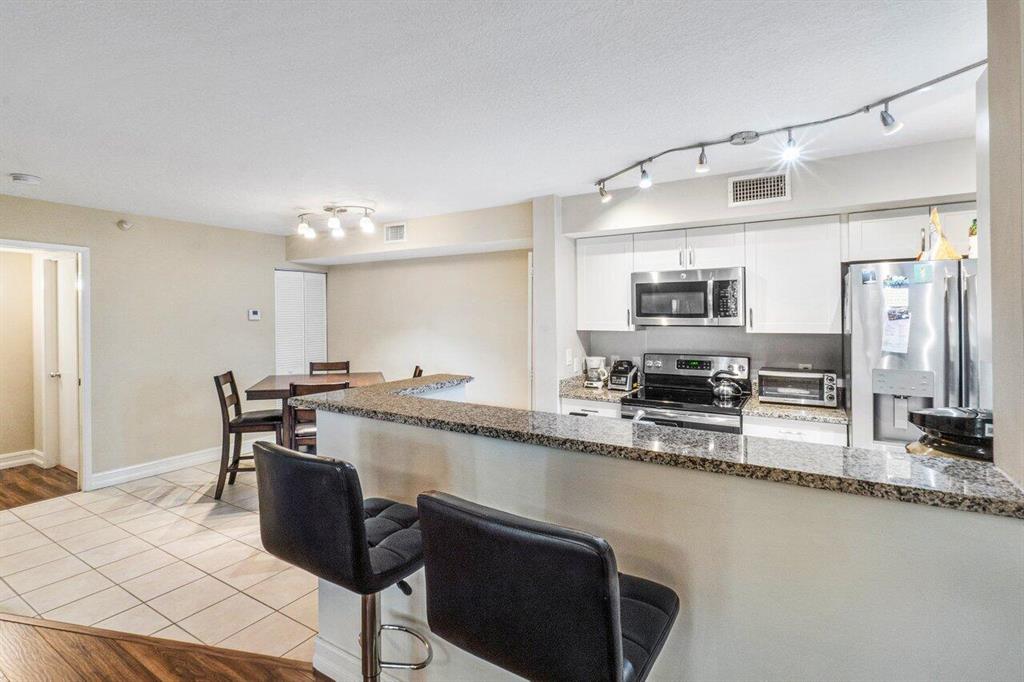 110 Yacht Club Way Unit: 107