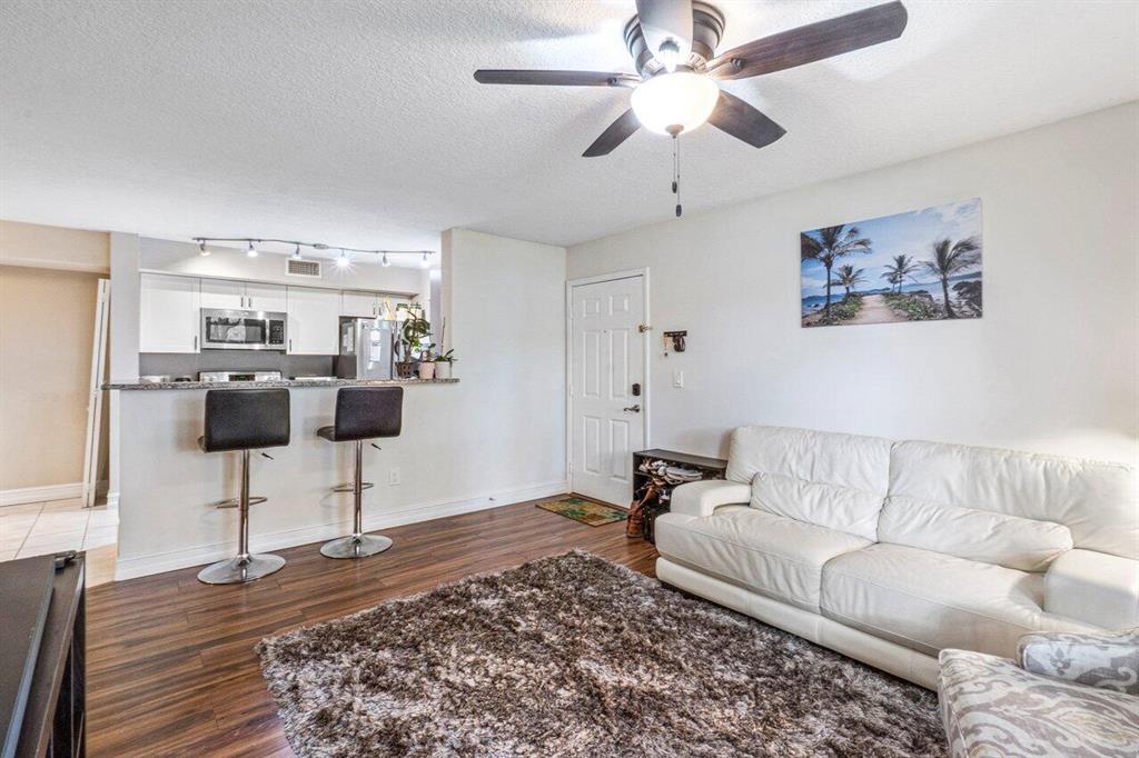 110 Yacht Club Way Unit: 107