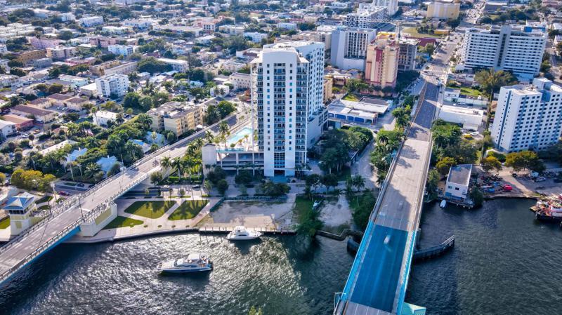 10 SW South River Drive Unit: 1405