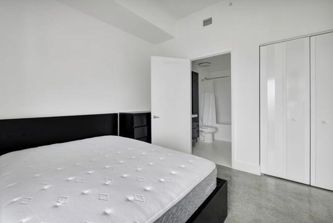 10 SW South River Drive Unit: 1405
