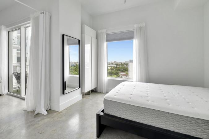 10 SW South River Drive Unit: 1405