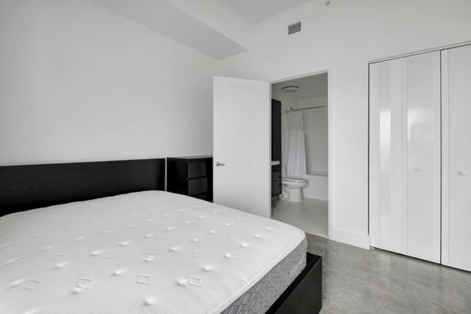 10 SW South River Drive Unit: 1405