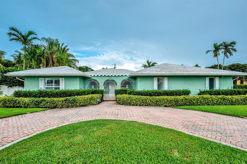700 Valencia Drive