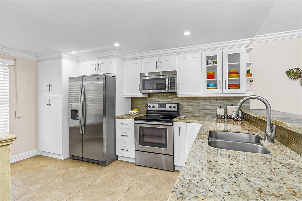 1631 Riverview Road Unit: 303