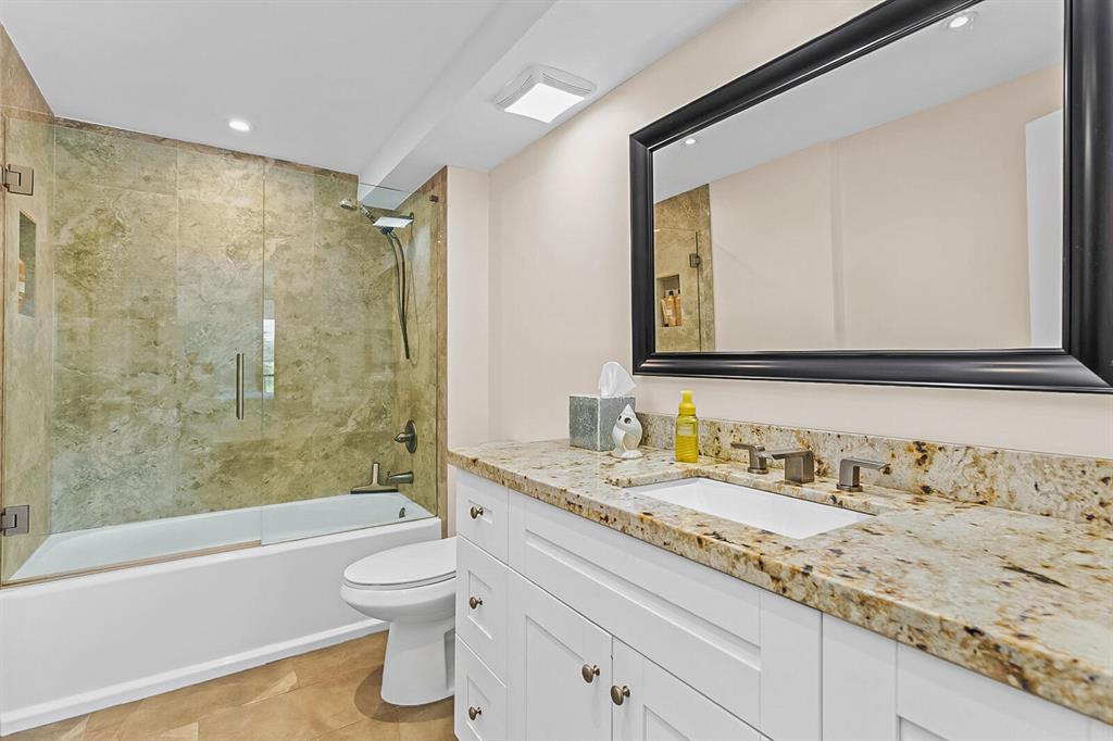 1631 Riverview Road Unit: 303
