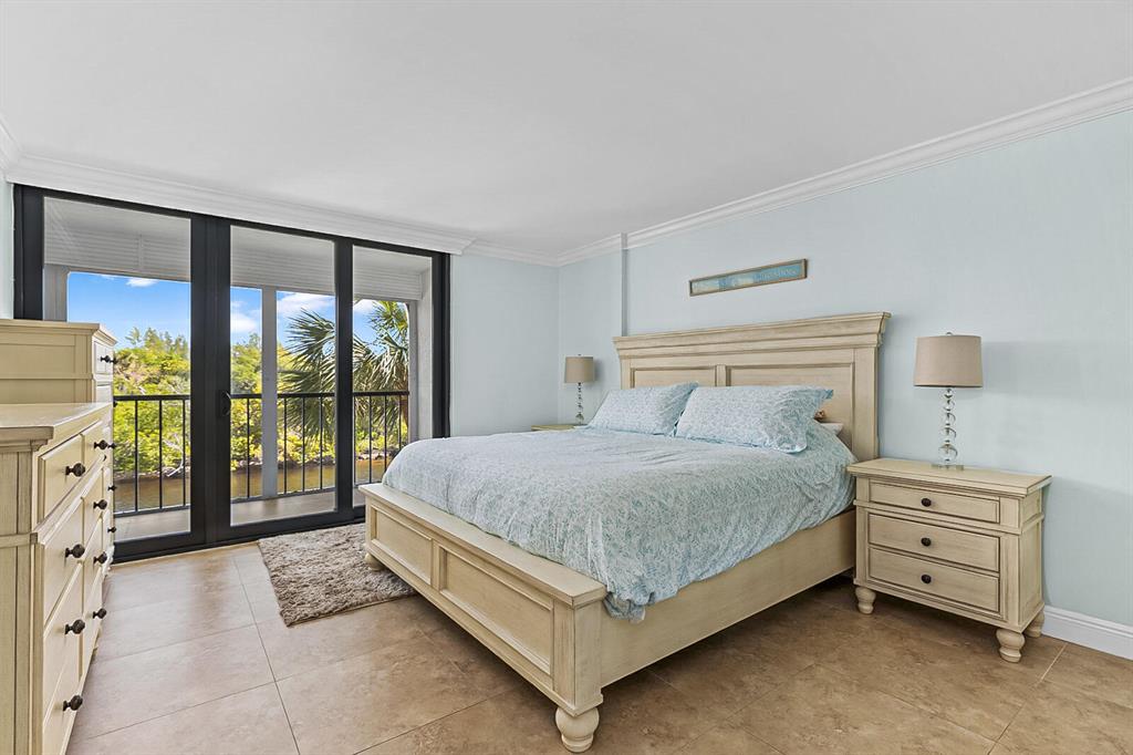 1631 Riverview Road Unit: 303