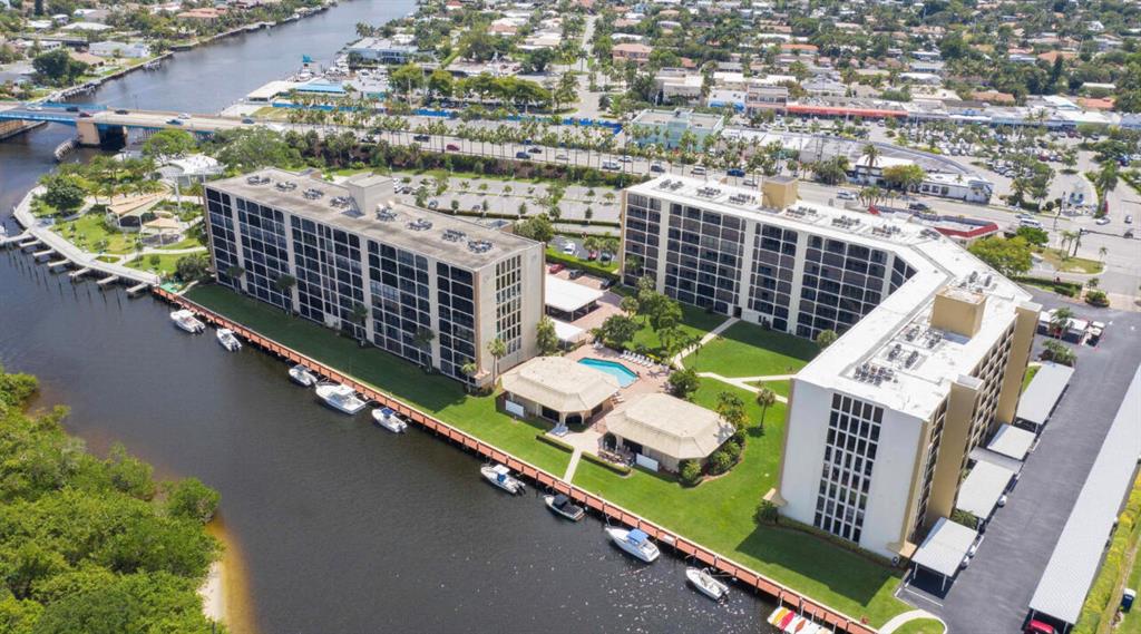 1631 Riverview Road Unit: 303