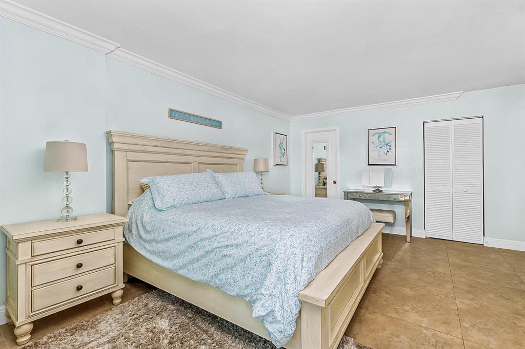 1631 Riverview Road Unit: 303