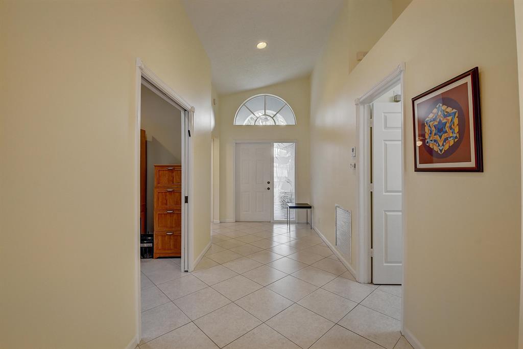5815 Royal Club Drive