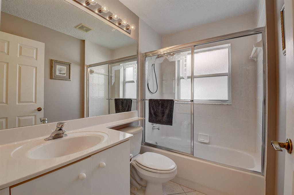 5815 Royal Club Drive