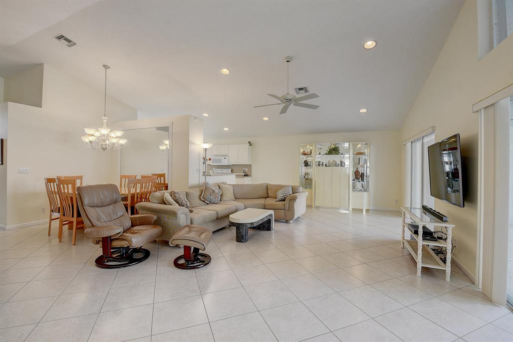 5815 Royal Club Drive