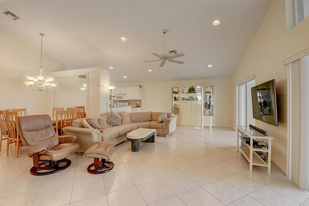 5815 Royal Club Drive