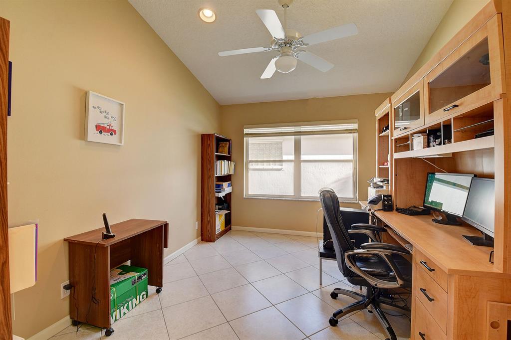 5815 Royal Club Drive