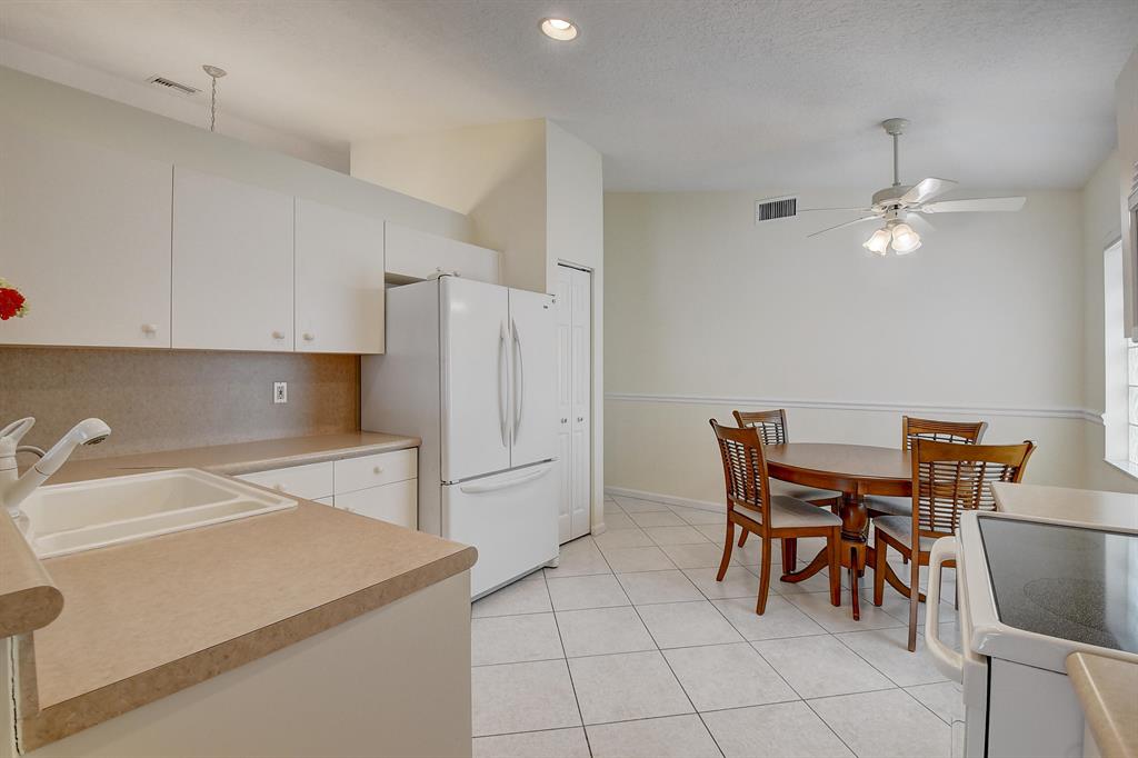 5815 Royal Club Drive