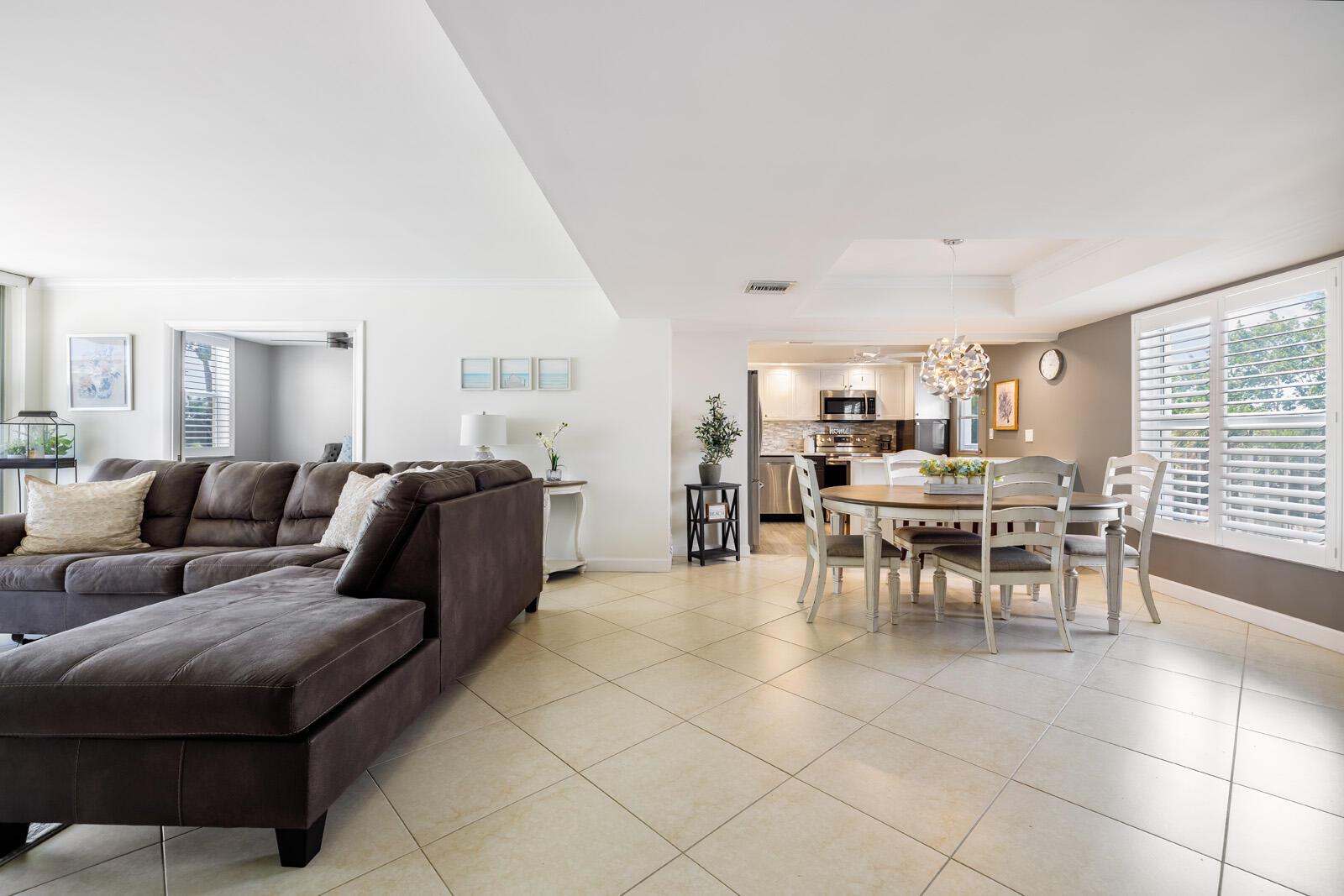 1 Harbourside Drive Unit: 4305