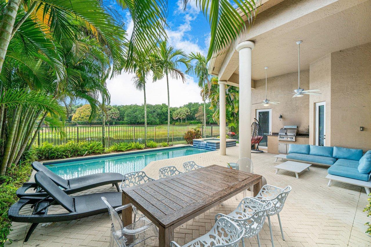 17771 Lake Azure Way