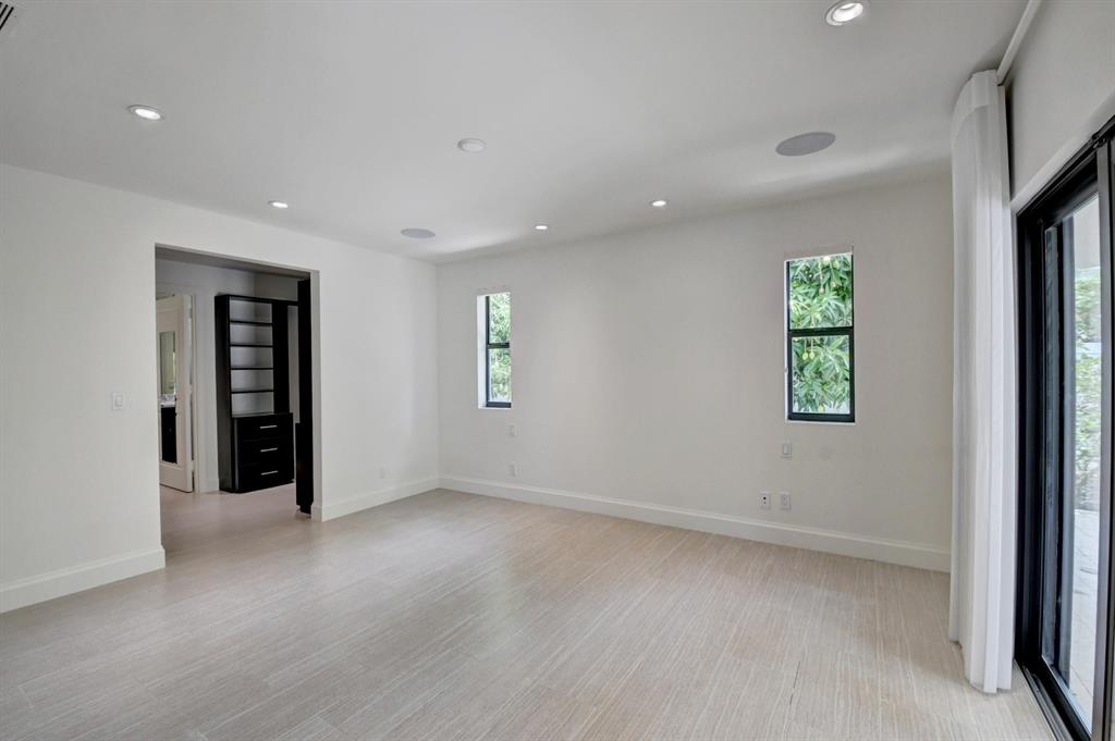 784 NE 71st Street