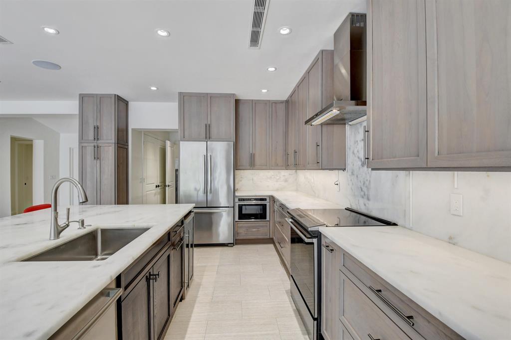 784 NE 71st Street