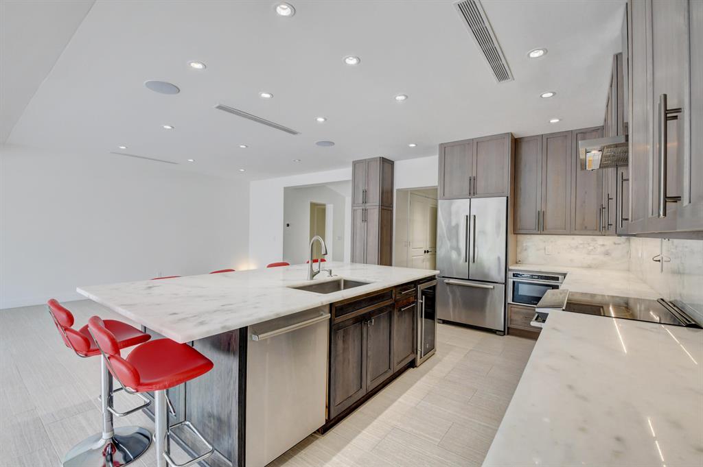 784 NE 71st Street