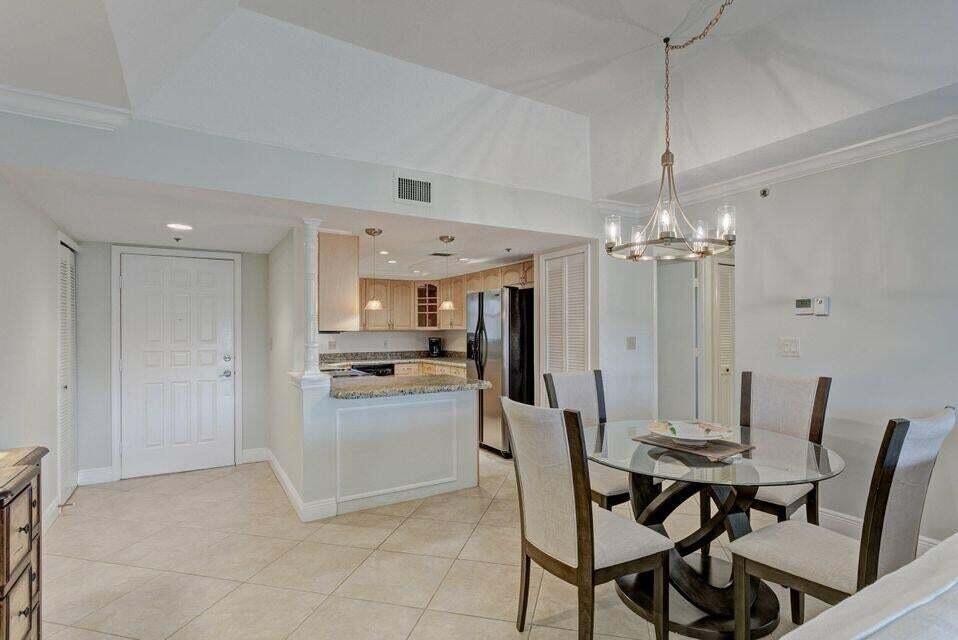 700 Uno Lago Drive Unit: 402