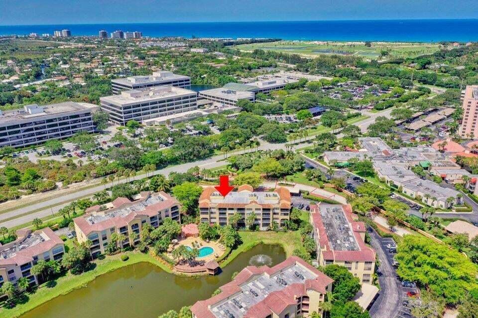 700 Uno Lago Drive Unit: 402
