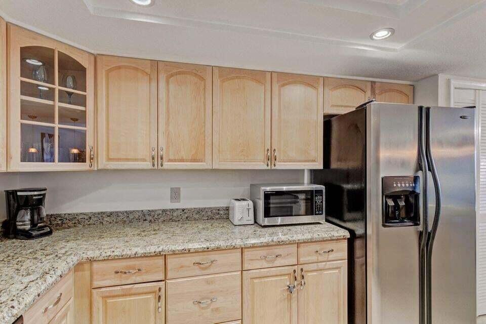 700 Uno Lago Drive Unit: 402