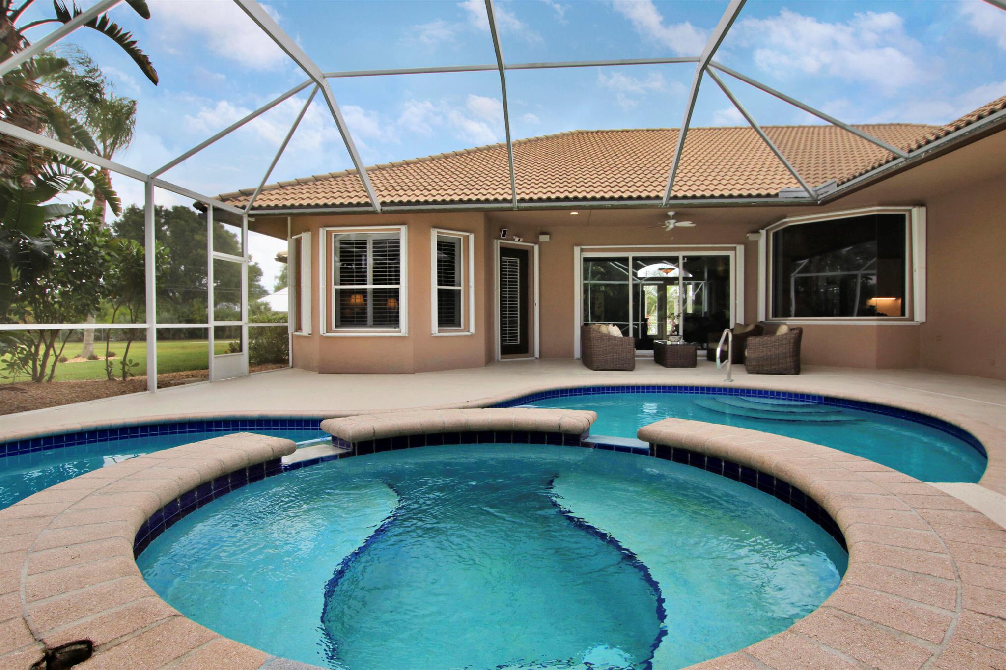 7890 165th Street N