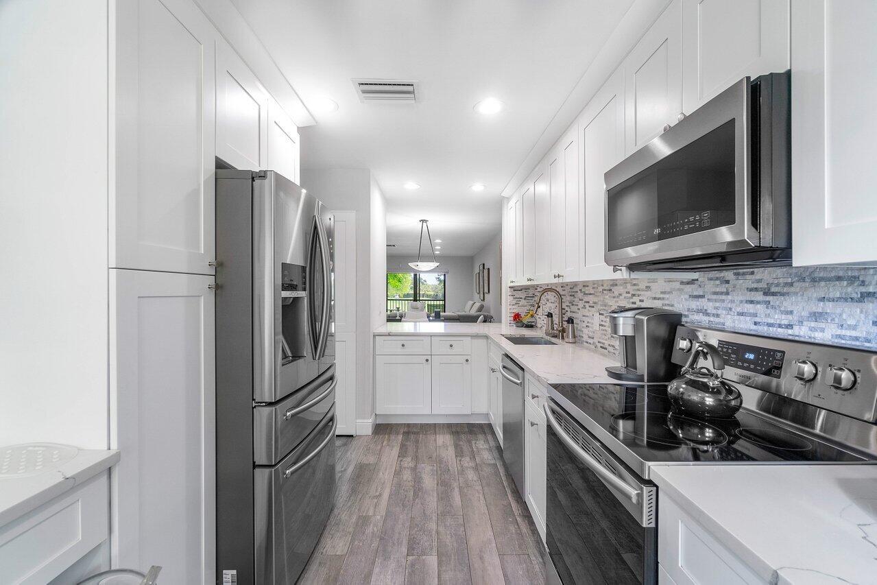 34 Stratford Lane Unit: D
